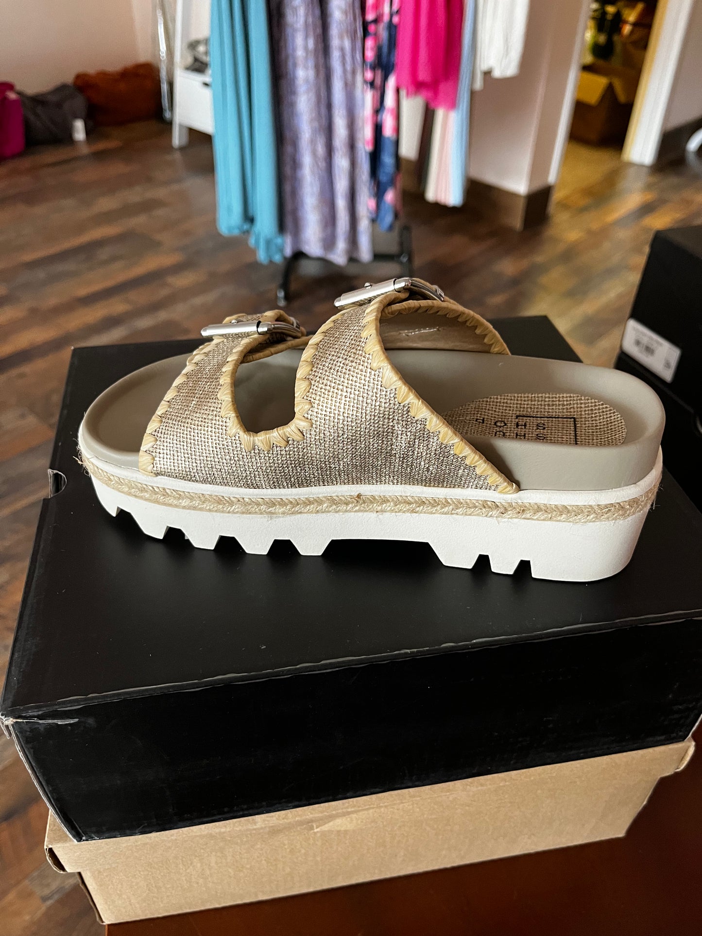 Laura Berk Slide Gold Woven