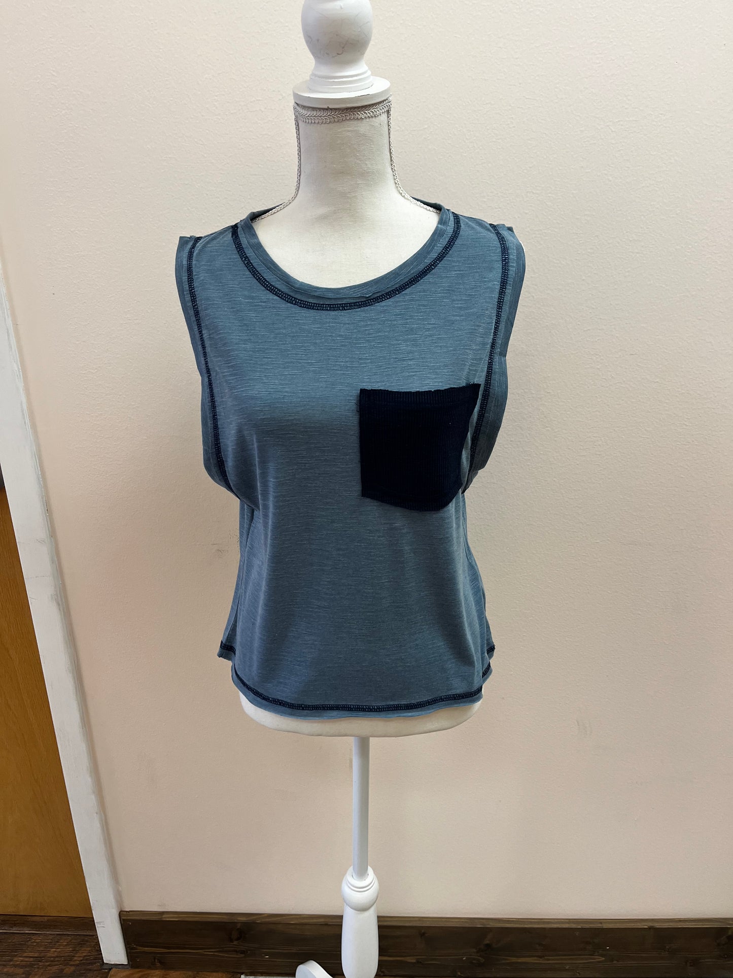 Sleeveless Pocket Top