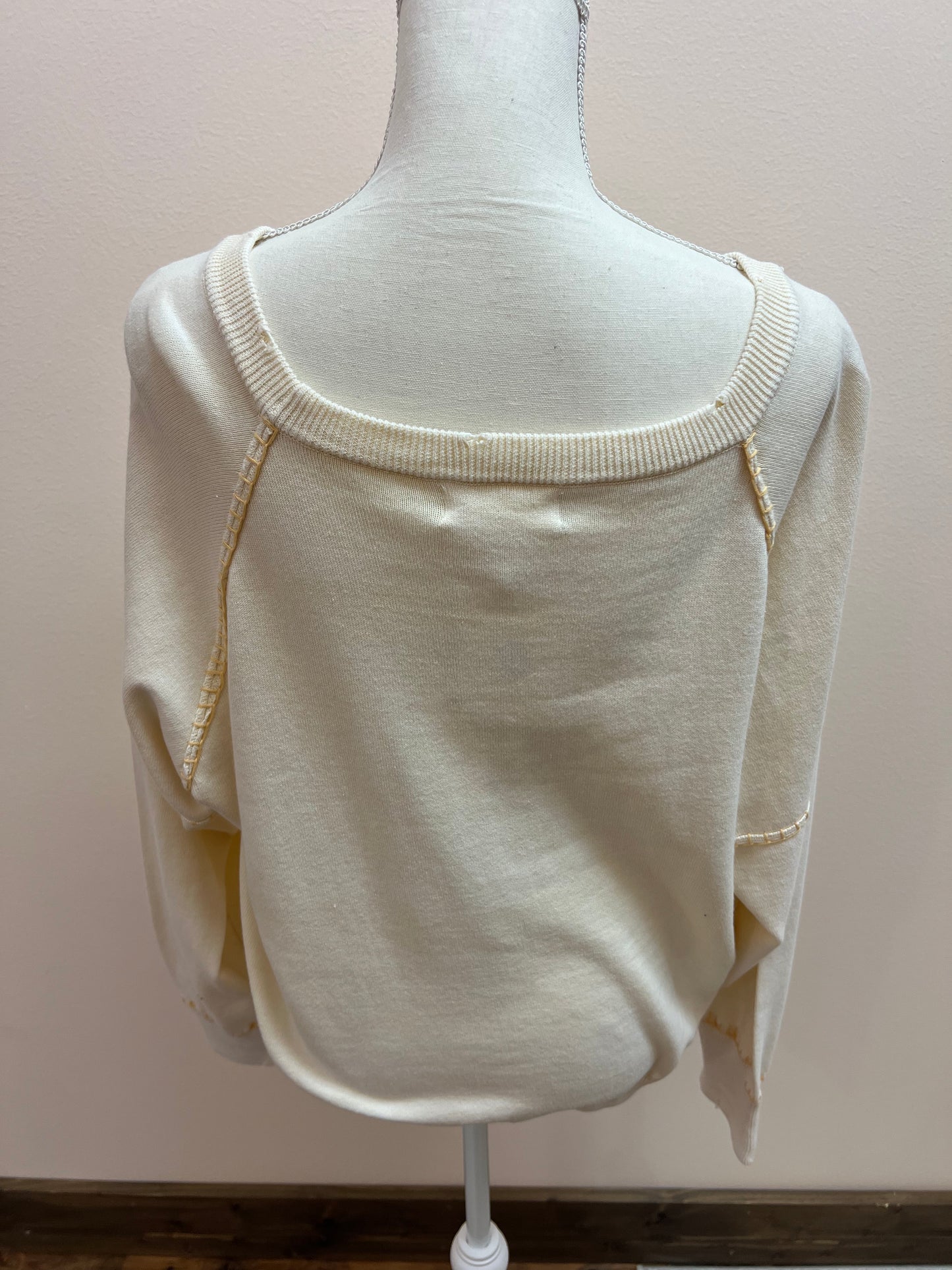 Cream Pullover