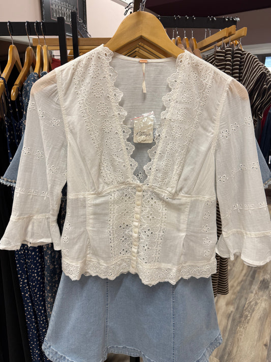 Salone Eyelet Top